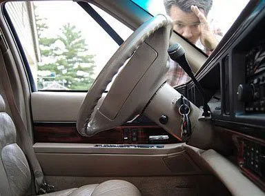 Universal Locksmith Store Sun City, AZ 623-687-3766 - 20-Car-Lockout